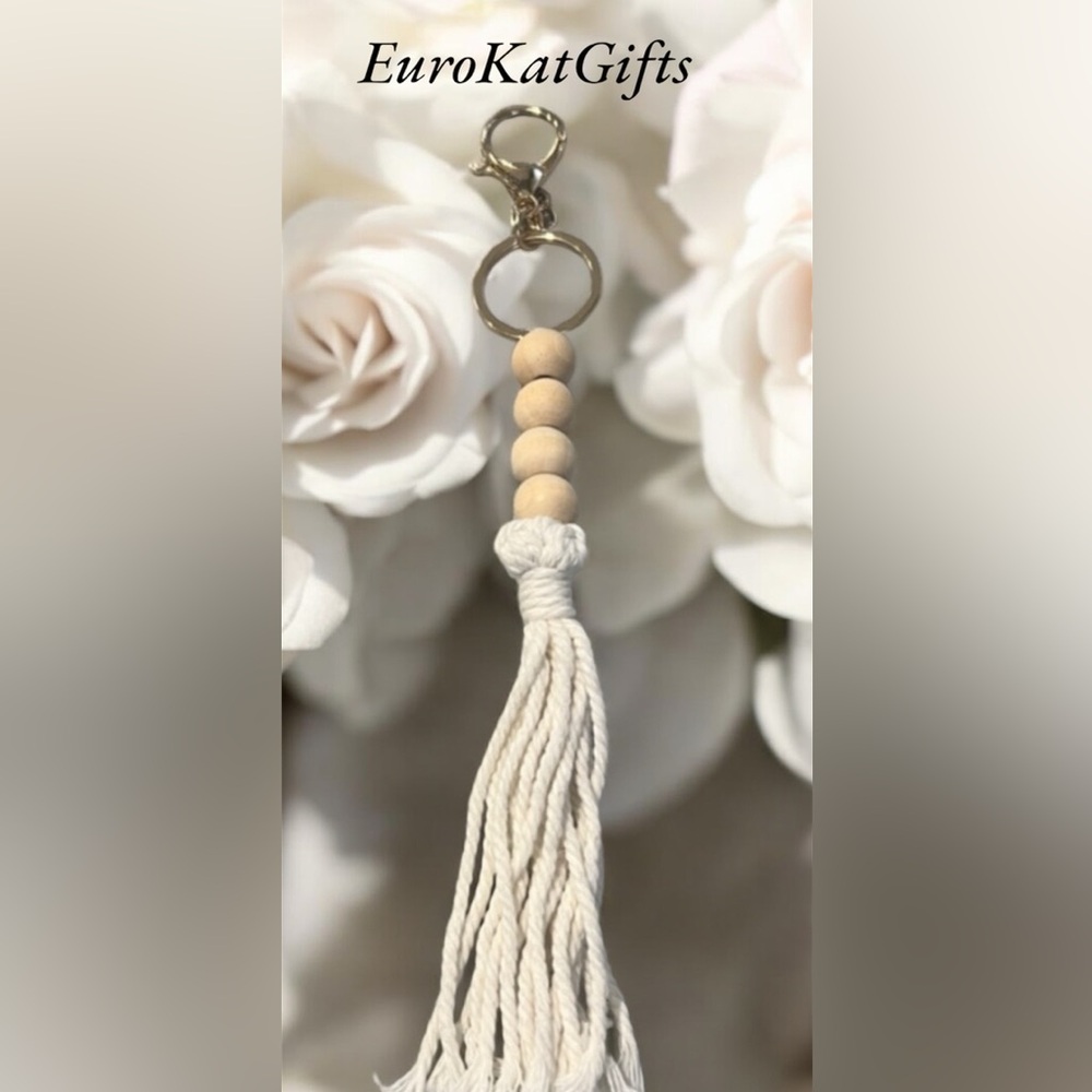 NEW Anthropology Cream Wood Beaded Boho Key Chain Tassel Key Holder NWT